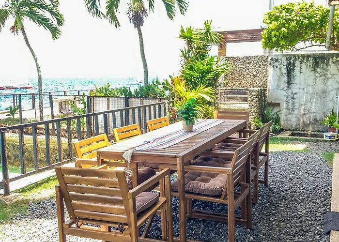 펜션 Beachfront In Panagsama